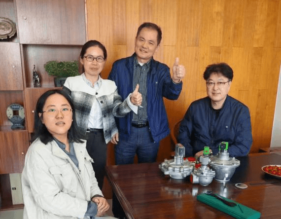 တောင်ကိုရီးယား client နှင့်အတူအောင်မြင်သော OEM Valve မိတ်ဖက်
