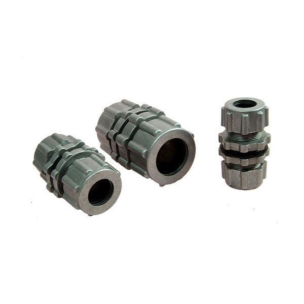 နံရံ bulkhead connector မှတဆင့်